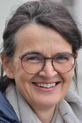 Dr. med. Nicola Hellwig-Tan